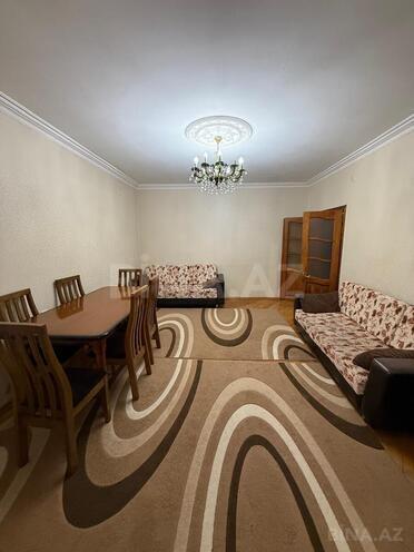 Продаётся 3-комн. вторичка 65 м², м. Нефтчиляр, photo 4 from 11