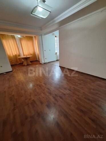 Satılır 2 otaqlı köhnə tikili 45 m², İnşaatçılar m., photo 5 from 26