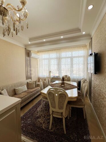 Продаётся 3-комн. новостройка 95 м², м. Кара Караев, photo 3 from 26