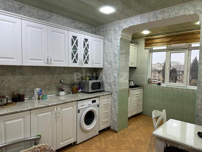 Satılır 4 otaqlı köhnə tikili 100 m², Xalqlar Dostluğu m., photo 7 from 9