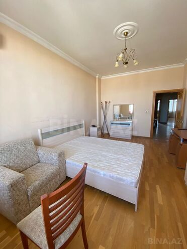 Продаётся 4-комн. новостройка 185 м², м. Элмляр Академиясы, photo 14 from 18