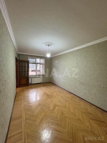 Продаётся 4-комн. вторичка 120 м², м. Кара Караев, photo 23 from 25