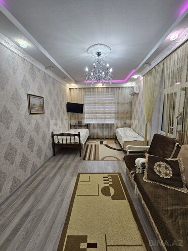 Satılır 2 otaqlı köhnə tikili 70 m², Azadlıq Prospekti m., photo 3 from 25