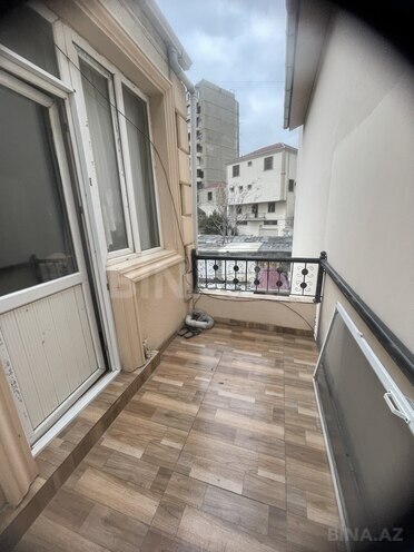 Satılır 4 otaqlı həyət evi/bağ evi 120 m², 7-ci mikrorayon q., photo 13 from 23