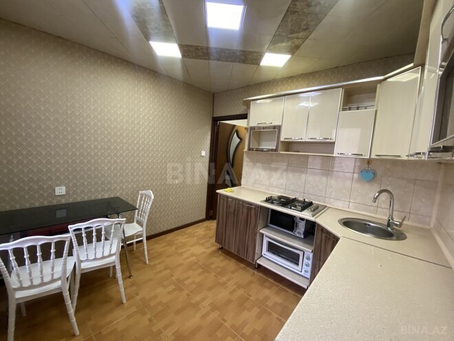Satılır 4 otaqlı köhnə tikili 95 m², Bakıxanov q., photo 16 from 21
