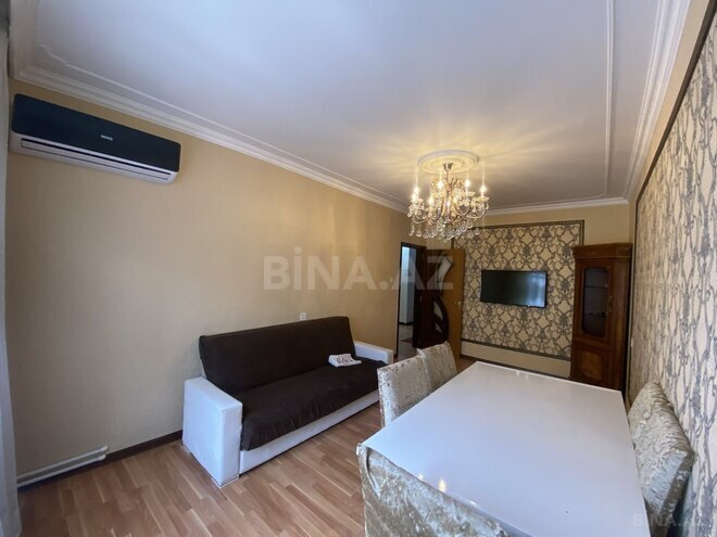 Satılır 4 otaqlı köhnə tikili 95 m², Bakıxanov q., photo 8 from 21
