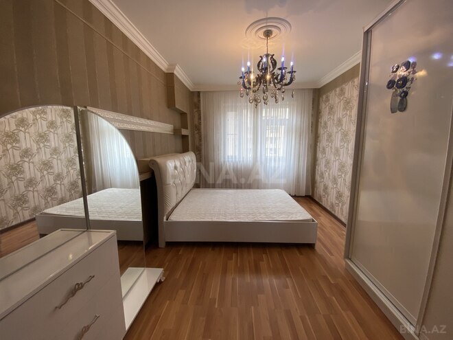 Satılır 4 otaqlı köhnə tikili 95 m², Bakıxanov q., photo 9 from 21