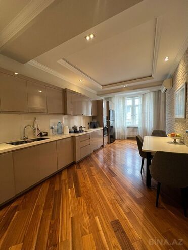 Продаётся 4-комн. новостройка 214 м², Насиминский  р., photo 10 from 32