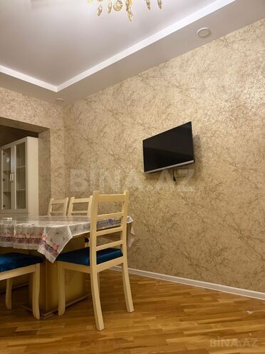 İcarəyə verilir 2 otaqlı köhnə tikili 92 m², Azadlıq Prospekti m., photo 3 from 9