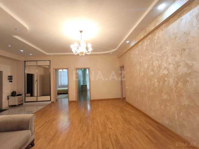 İcarəyə verilir 4 otaqlı yeni tikili 190 m², 28 May m., photo 14 from 22