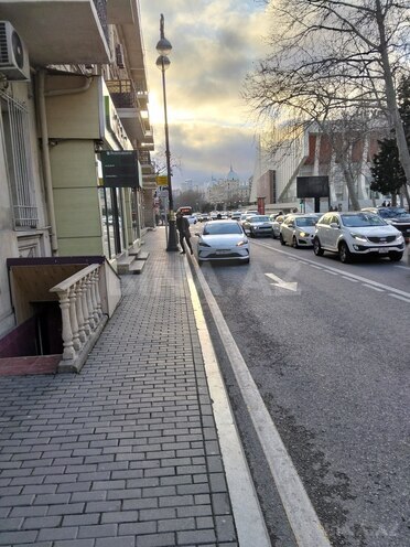 Продаётся 2-комн. вторичка 45 м², м. Сахил, photo 16 from 27