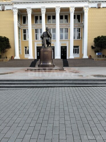 Продаётся 2-комн. вторичка 45 м², м. Сахил, photo 1 from 27