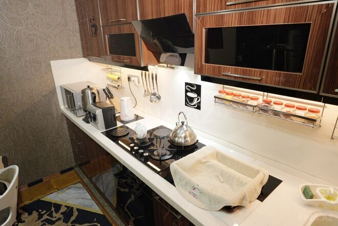 Продаётся 8-комн. дом/дача 300 м², м. Кара Караев, photo 12 from 32