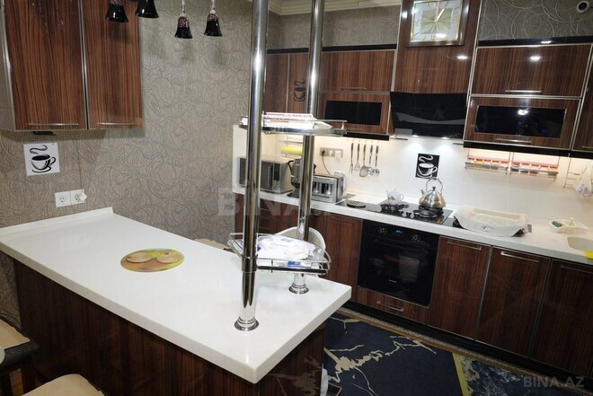 Продаётся 8-комн. дом/дача 300 м², м. Кара Караев, photo 13 from 32