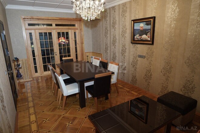 Продаётся 8-комн. дом/дача 300 м², м. Кара Караев, photo 16 from 32