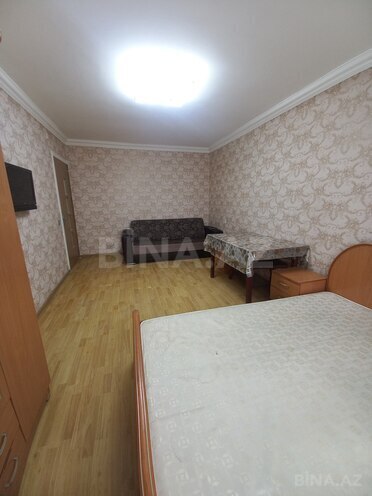 Продаётся 1-комн. вторичка 42 м², м. Нефтчиляр, photo 11 from 15