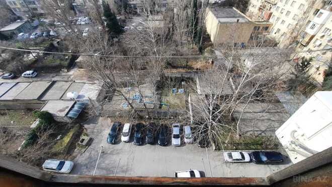 Satılır 4 otaqlı köhnə tikili 110 m², İnşaatçılar m., photo 8 from 25