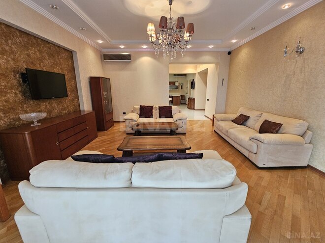 İcarəyə verilir 3 otaqlı yeni tikili 180 m², 28 May m., photo 5 from 19