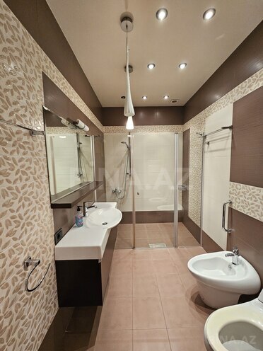 İcarəyə verilir 3 otaqlı yeni tikili 180 m², 28 May m., photo 10 from 19