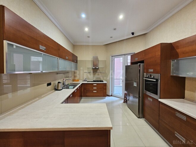 İcarəyə verilir 3 otaqlı yeni tikili 180 m², 28 May m., photo 15 from 19