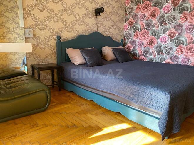 Satılır 4 otaqlı köhnə tikili 105 m², Bakıxanov q., photo 11 from 29