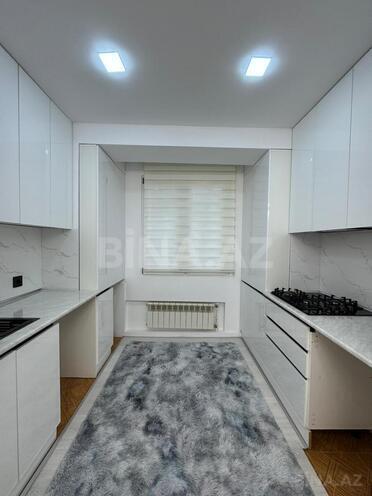 Продаётся 2-комн. вторичка 55 м², м. Ази Асланов, photo 4 from 15
