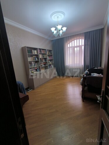 Продаётся 9-комн. дом/дача 350 м², м. Кара Караев, photo 9 from 14