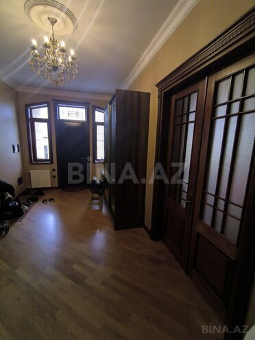 Продаётся 9-комн. дом/дача 350 м², м. Кара Караев, photo 8 from 14