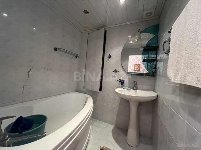 Продаётся 2-комн. вторичка 60 м², м. Ази Асланов, photo 21 from 22