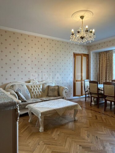 İcarəyə verilir 3 otaqlı köhnə tikili 75 m², Neftçilər m., photo 1 from 19