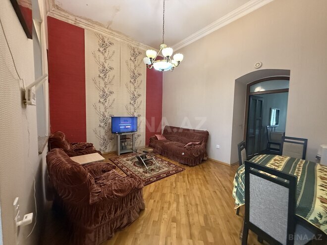 Satılır 2 otaqlı köhnə tikili 55 m², Sahil m., photo 8 from 16