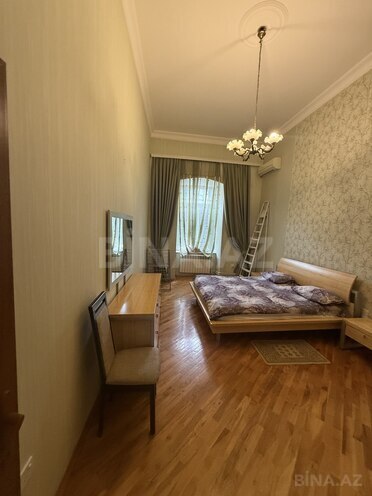 Satılır 2 otaqlı köhnə tikili 55 m², Sahil m., photo 4 from 16