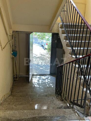 Satılır 3 otaqlı köhnə tikili 60 m², Qara Qarayev m., photo 18 from 20