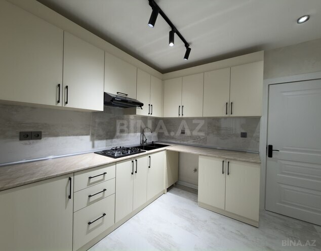 Продаётся 3-комн. вторичка 74 м², м. Ази Асланов, photo 18 from 24