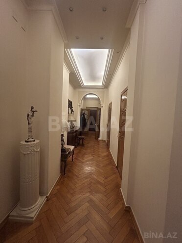 Satılır 6 otaqlı köhnə tikili 200 m², İçəri Şəhər m., photo 13 from 24