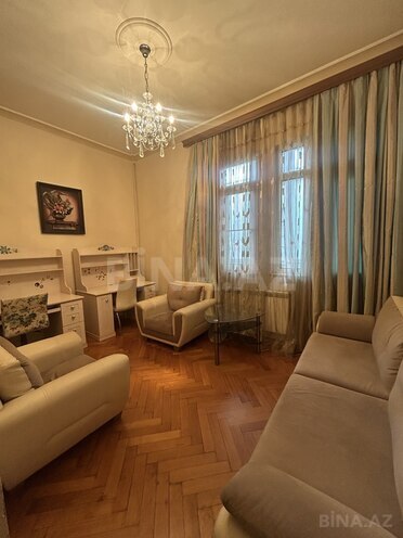 Satılır 6 otaqlı köhnə tikili 200 m², İçəri Şəhər m., photo 8 from 24