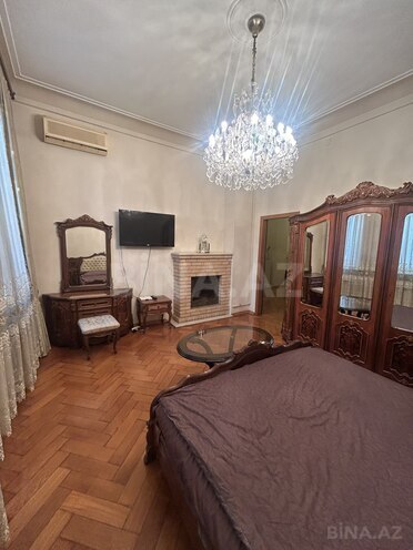 Satılır 6 otaqlı köhnə tikili 200 m², İçəri Şəhər m., photo 18 from 24