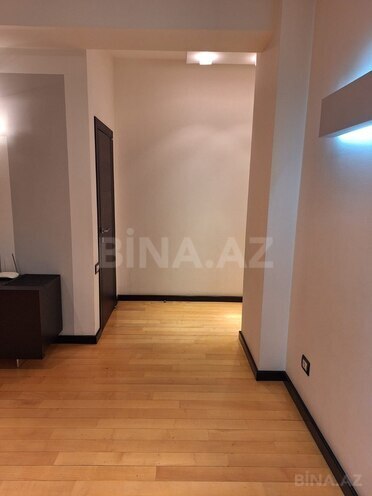 Сдаётся 4-комн. новостройка 205 м², м. Элмляр Академиясы, photo 8 from 32