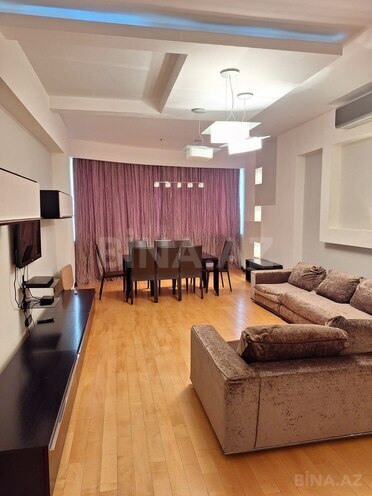 Сдаётся 4-комн. новостройка 205 м², м. Элмляр Академиясы, photo 26 from 32