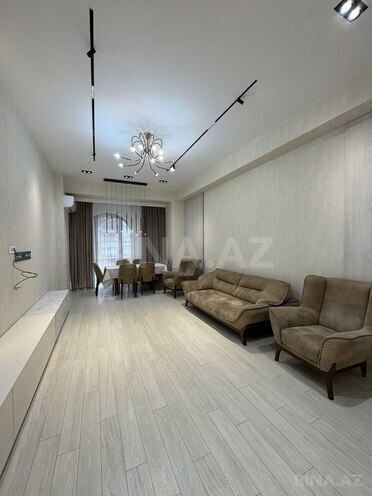 Продаётся 3-комн. новостройка 107 м², м. Элмляр Академиясы, photo 6 from 13