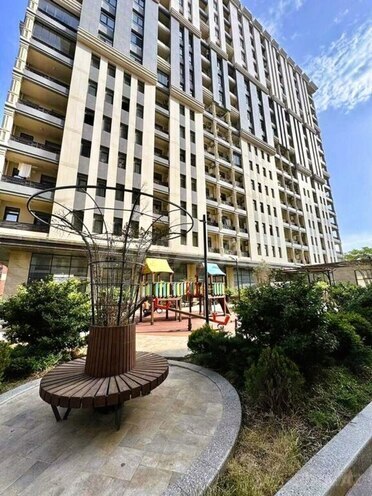 Продаётся 3-комн. новостройка 124 м², м. Низами, photo 16 from 19