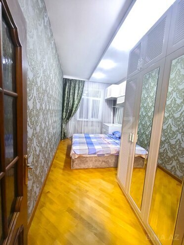 Продаётся 2-комн. новостройка 70 м², Насиминский  р., photo 4 from 15