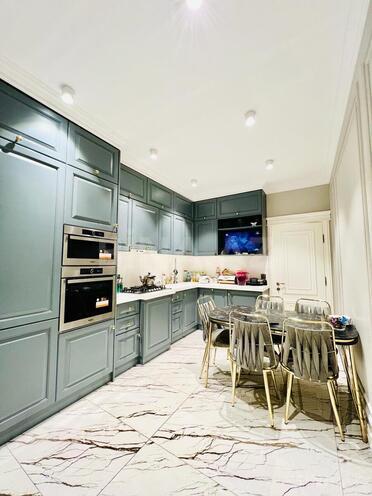 Продаётся 4-комн. новостройка 134 м², м. Кара Караев, photo 3 from 25