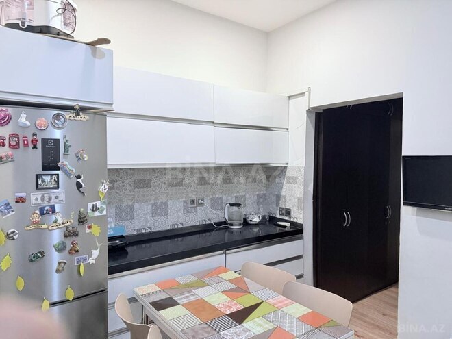 Продаётся 3-комн. вторичка 90 м², м. Низами, photo 7 from 13