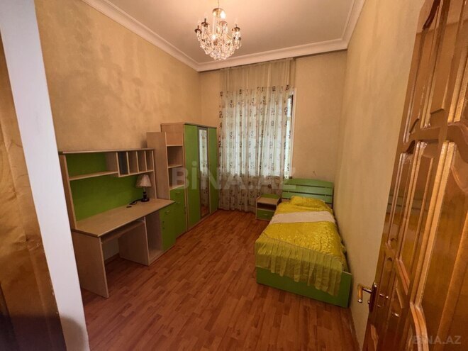 Satılır 9 otaqlı həyət evi/bağ evi 230 m², Bakıxanov q., photo 25 from 32