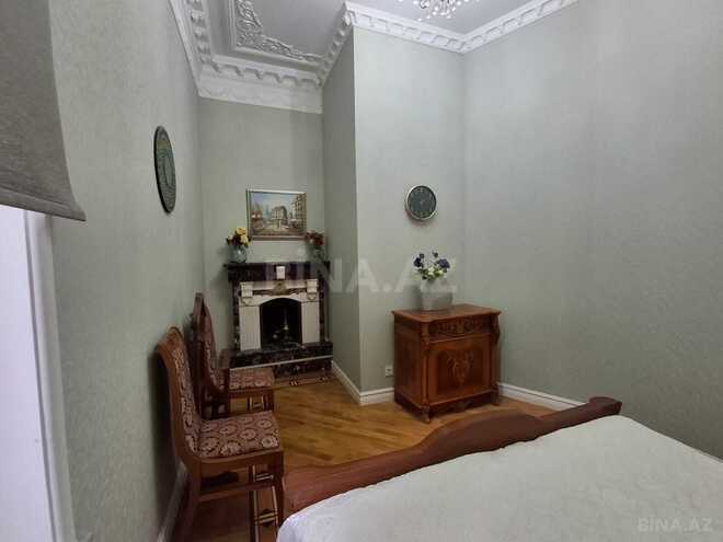 Satılır 5 otaqlı köhnə tikili 150 m², Sahil m., photo 17 from 29