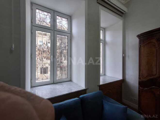 Satılır 5 otaqlı köhnə tikili 150 m², Sahil m., photo 16 from 29