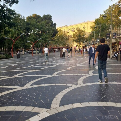 İcarəyə verilir 2 otaqlı köhnə tikili 65 m², Sahil m., photo 3 from 13