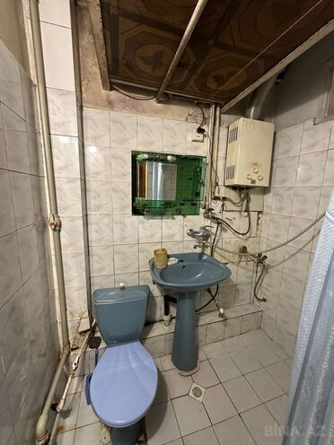 Satılır 3 otaqlı köhnə tikili 60 m², Xalqlar Dostluğu m., photo 12 from 13