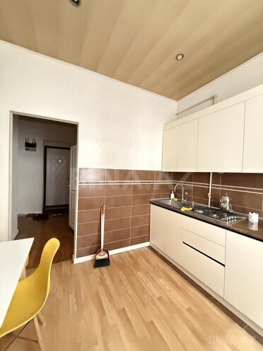 İcarəyə verilir 2 otaqlı köhnə tikili 65 m², Nərimanov r., photo 10 from 22